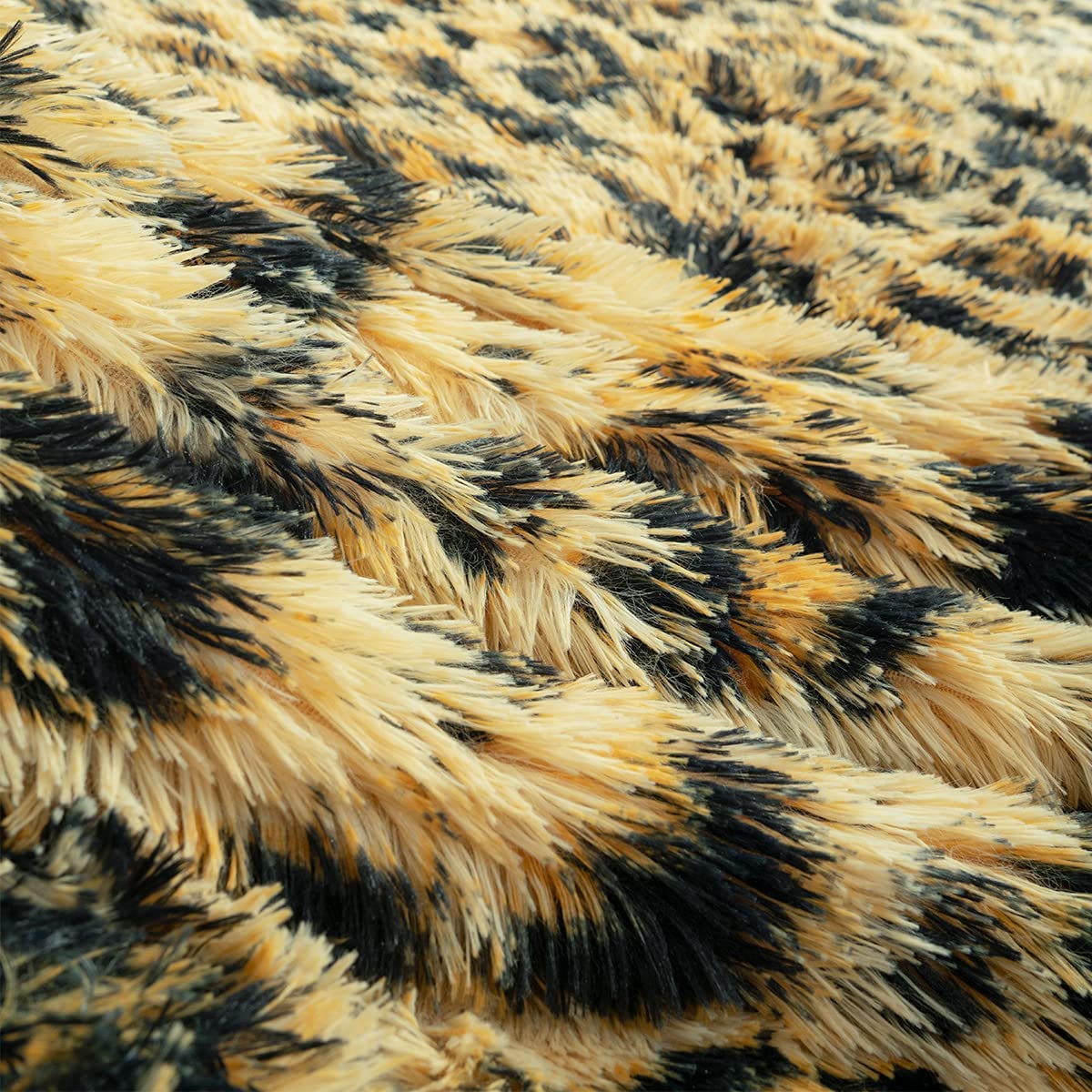 NOAHAS Fluffy Leopard Throw Blanket Plush Cheetah Print Blankets Soft Faux Fur Bed Throw For Decorative Couch Chair Bed Covers