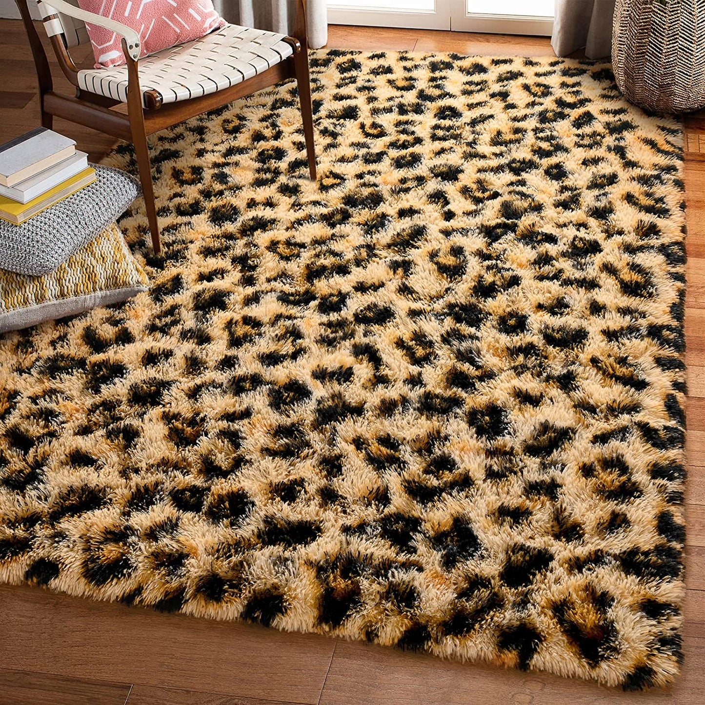 NOAHAS Fluffy Leopard Print Rug Cheetah Print Area Rugs Soft Comfy Printed Carpet for Bedroom Living Room Home Western Decor