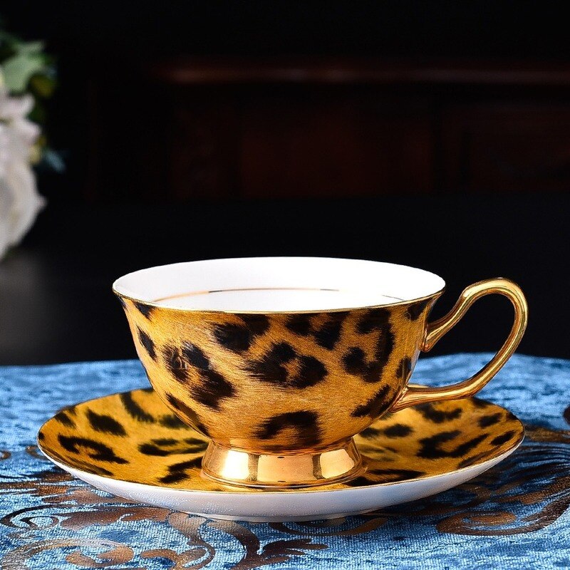 Leopard Print Chip Mugs with Sauce Spoon Ceramic Mug Drinkware Tea Set Bone China Fashion Gift DEC602