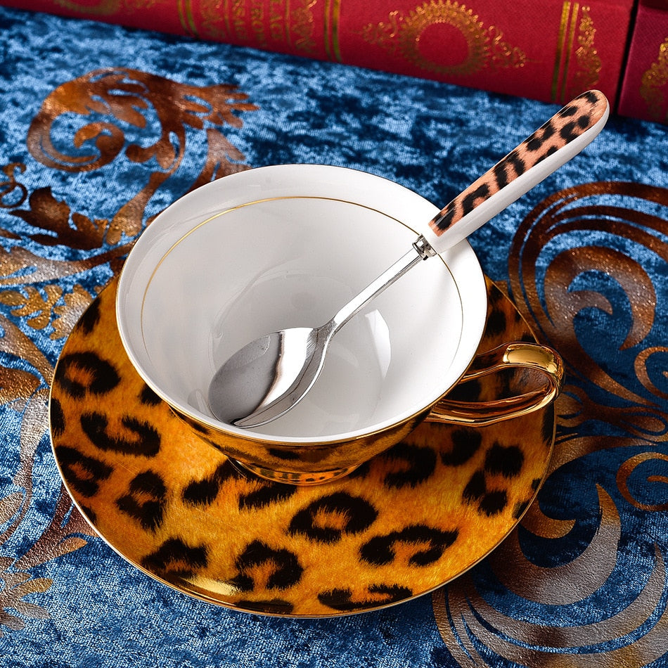 Leopard Print Chip Mugs with Sauce Spoon Ceramic Mug Drinkware Tea Set Bone China Fashion Gift DEC602